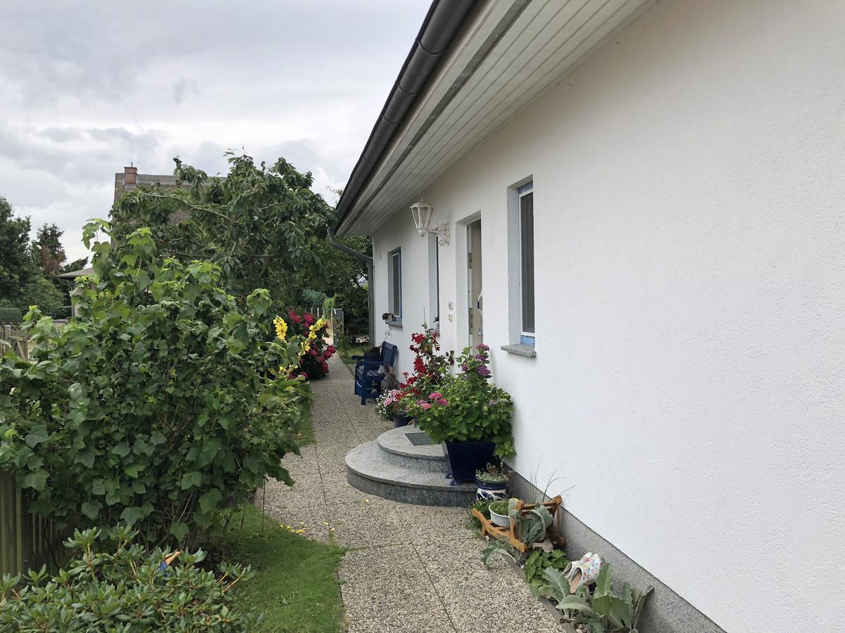 Ferienwohnung Mit Garten Wieck Exterior photo